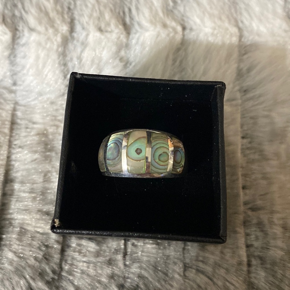 Sterling Silver Pearlized Shell Ring - image 1